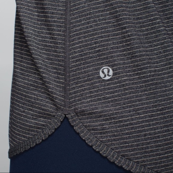 Lululemon Athletica Women’s 105F Singlet Laser Cut, Grey Black Racerback tank - Picture 15 of 15